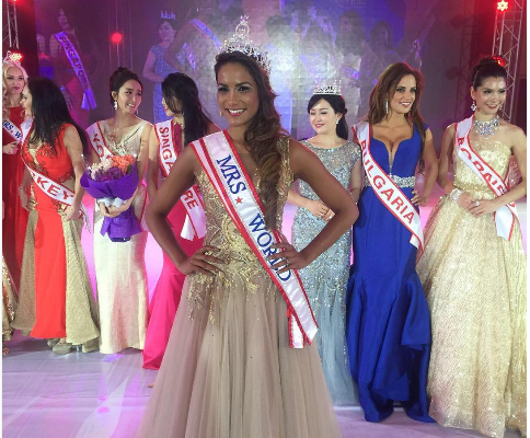 Mrs South Africa Candice Abrahams Crowned The New Mrs World - OkMzansi