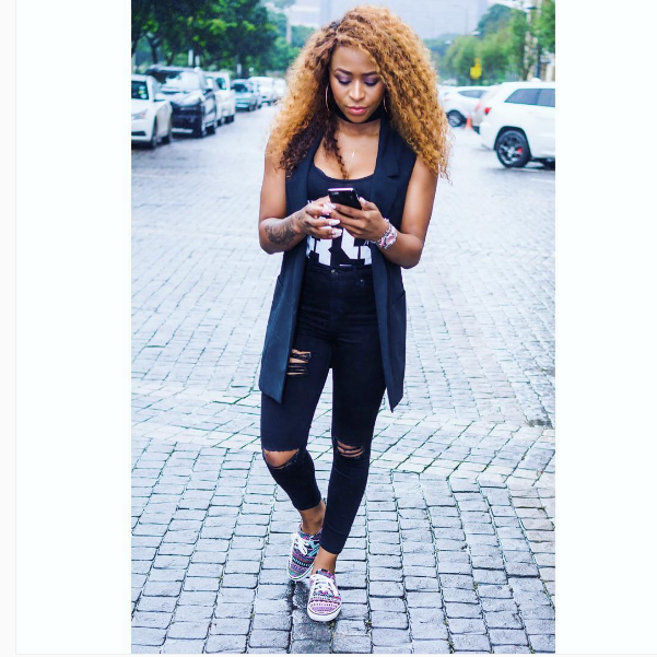 Proof That DJ Zinhle Obsessed With Her New Man