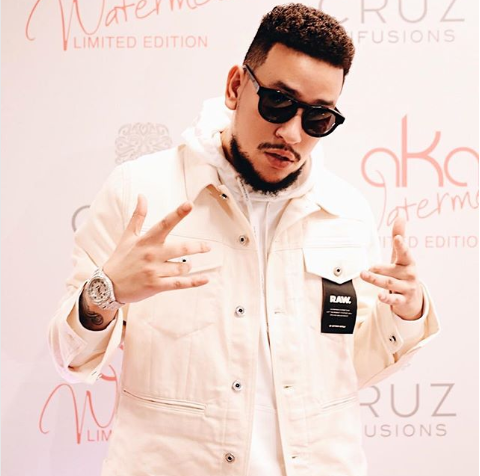 This Video Of AKA Blocking A Kiss From Fan Will Make Your Day